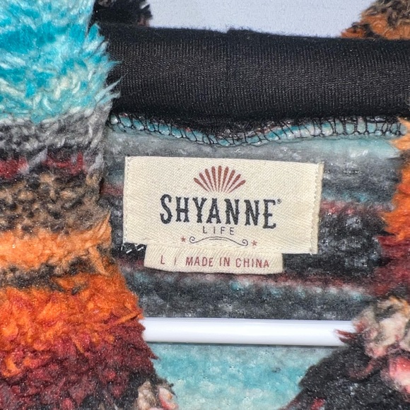 NWoT Shyanne Limited Edition Multicolored Shy Life Serape Fleece Hooded Pullover - Picture 14 of 15
